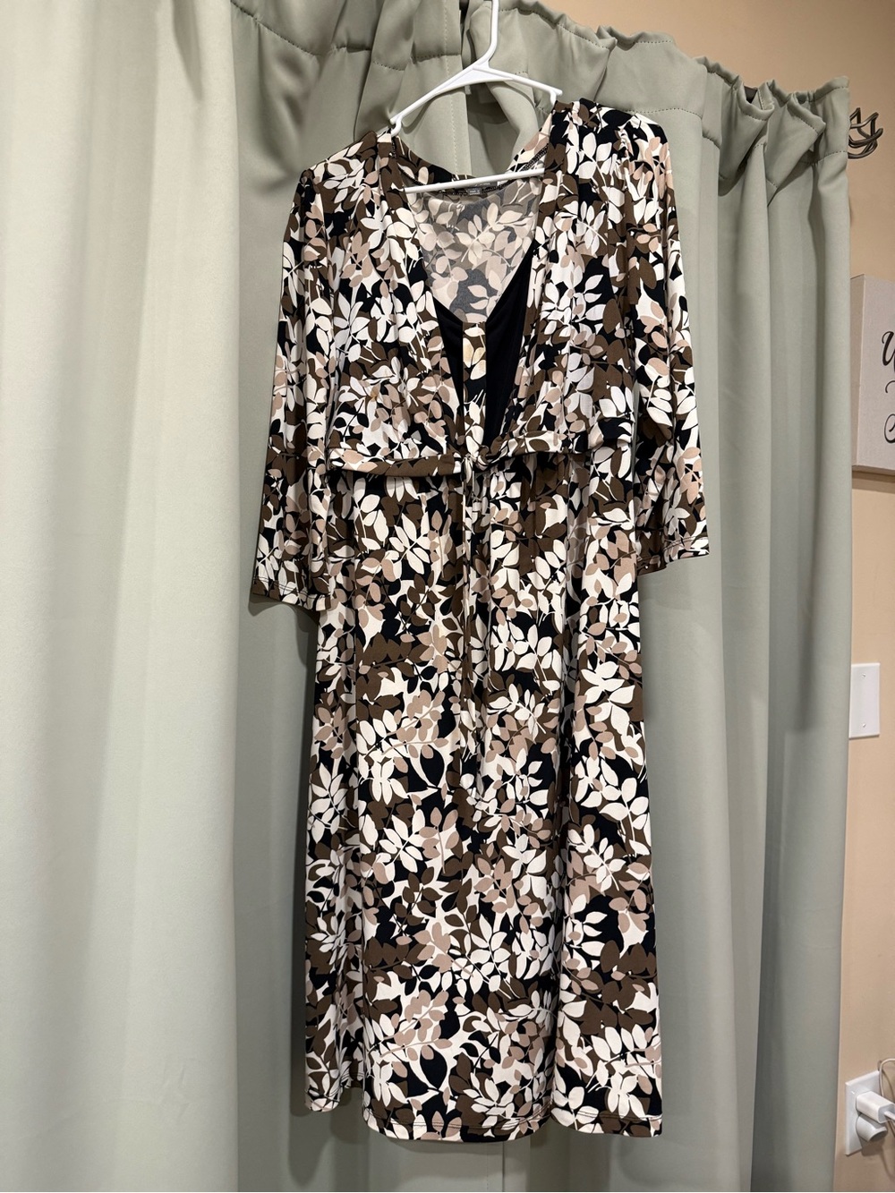 Apt. 9 Black, Brown & Cream Leaf-Print Midi Dress